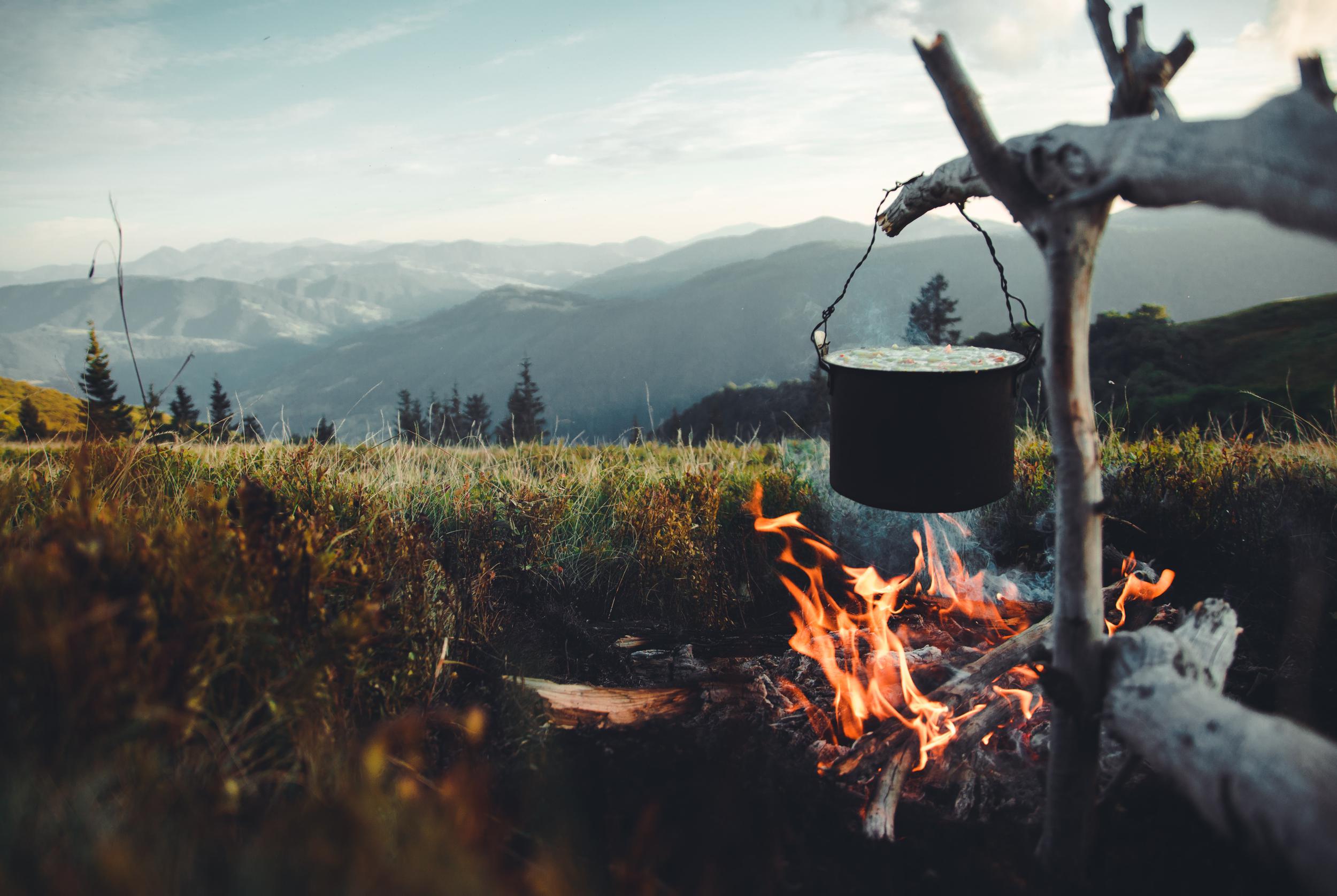 Dutch Oven Tater Tot Casserole